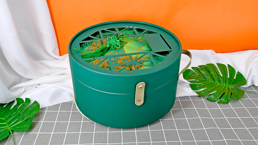 創(chuàng)意鏤空禮盒包裝